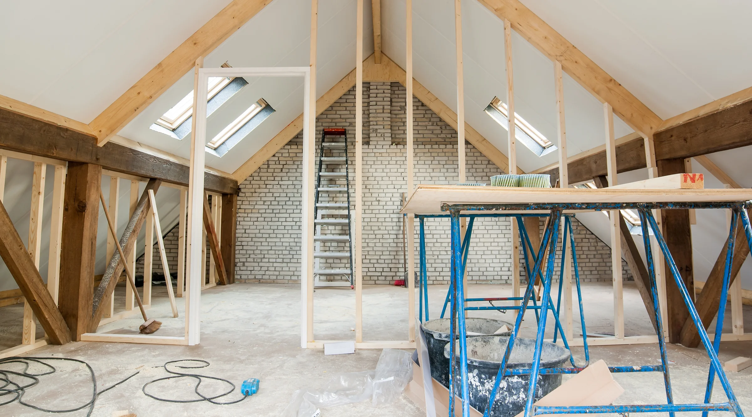 10 Things You Should Know Before Hiring a Loft Conversion Company